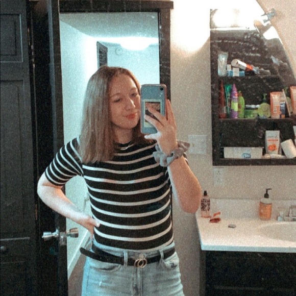 Meet your Posher, Jen - Picture 4 of 4